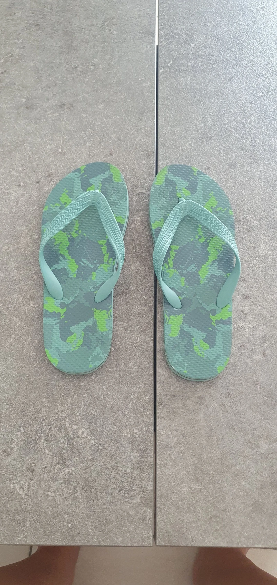 Tongs en 36/37